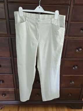 PRICE DROP !!  Jill Cream Women's Casual Linen-Blend Shorts
